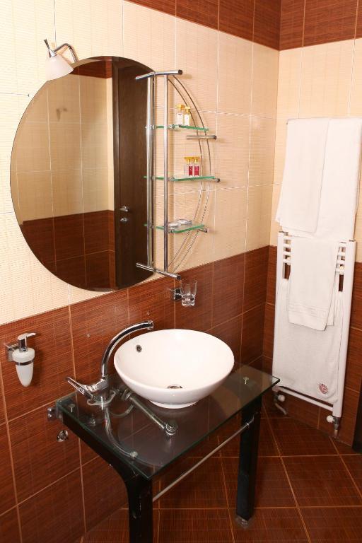 סנדנסקי Hotel Finix חדר תמונה